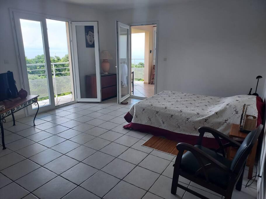 Grand Studio En Bas De Villa Avec Vue Sur Mer Au Carbet لو كاربيت المظهر الخارجي الصورة