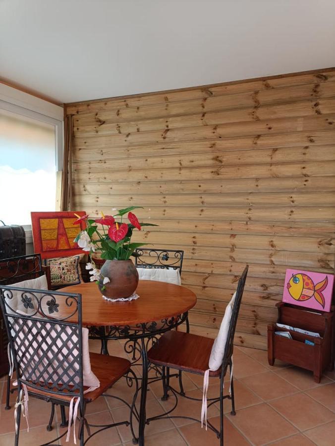 Grand Studio En Bas De Villa Avec Vue Sur Mer Au Carbet لو كاربيت المظهر الخارجي الصورة