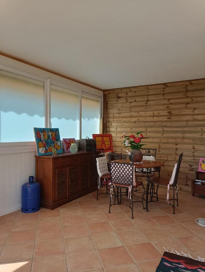 Grand Studio En Bas De Villa Avec Vue Sur Mer Au Carbet لو كاربيت المظهر الخارجي الصورة